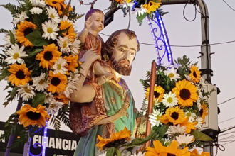 Imagem de São Cristóvão decorada para a tradicional carreata e benção dos motoristas em Rio Claro SP